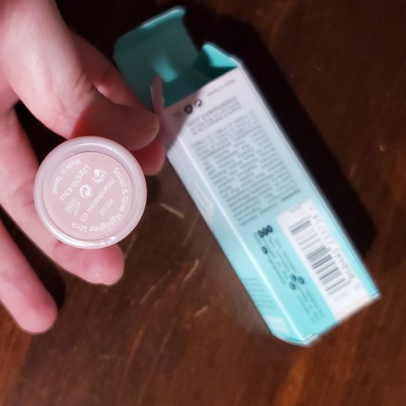 Models Own Sculpt & Glow Highlighter Incandescent - Picture 4 of 4